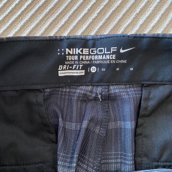 Men's Nike Golf Shorts - Picture 4 of 4